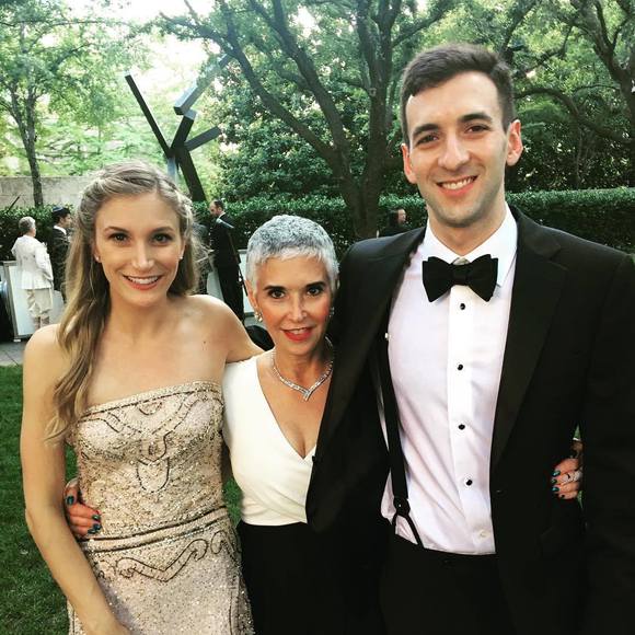 Meet your Posher, Lori - Picture 1 of 1